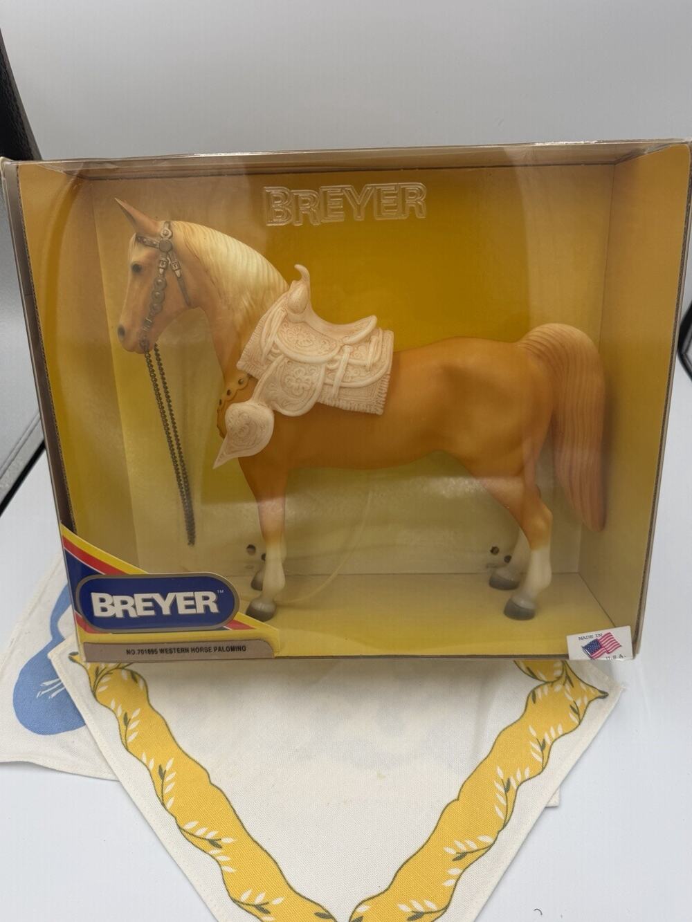 1990 Breyer Western Palomino Horse Vintage 701895